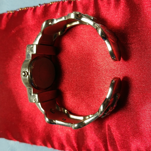 Vintage Cuff Bezel Quartz Silver Watch Oval Face With Faith Hope Love on Band - Picture 12 of 15